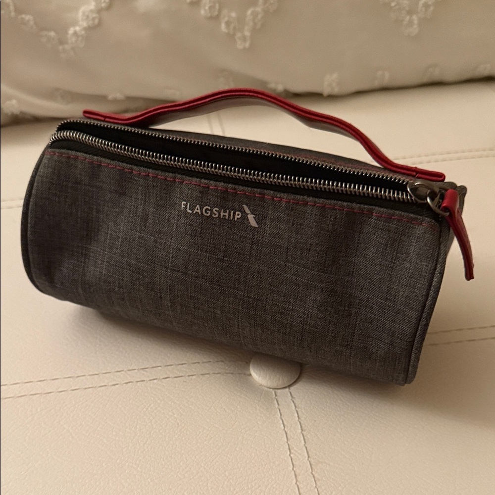 Thirteen Lune American Airlines Exclusive Flagship Gray and Red Toiletries Bag
